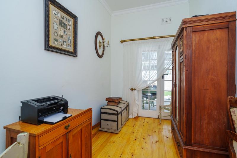 2 Bedroom Property for Sale in Harfield Village Western Cape